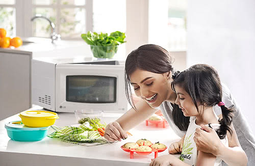 TUPPERWARE dubs  Sushmendra Dubey